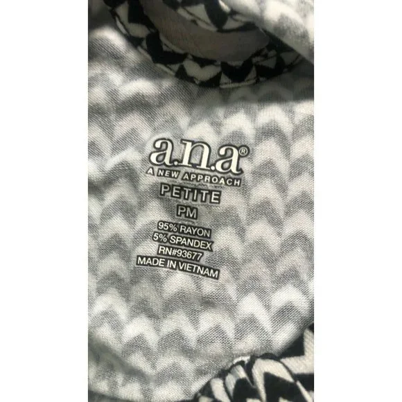 A New Approach Dress Black And White Patterned Dress - Picture 6 of 9